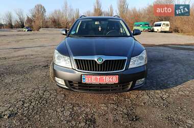 Універсал Skoda Octavia 2010 в Дніпрі
