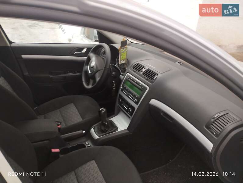 Лифтбек Skoda Octavia 2009 в Конотопе