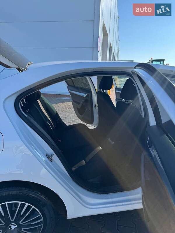 Лифтбек Skoda Octavia 2019 в Умани фото 16 Лифтбек Skoda Octavia 2019 в Умани