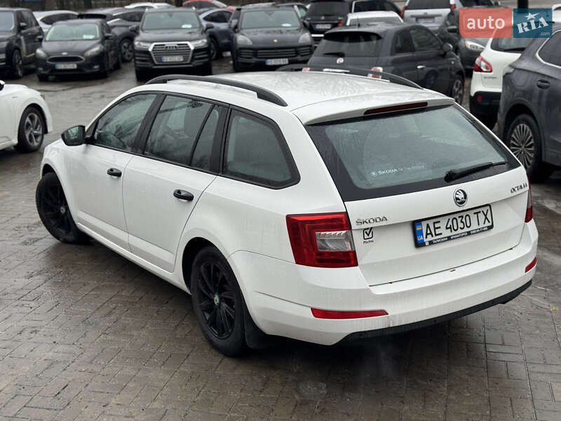 Универсал Skoda Octavia 2015 в Днепре фото 5 Универсал Skoda Octavia 2015 в Днепре
