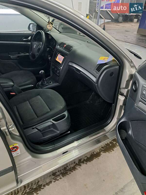 Лифтбек Skoda Octavia 2008 в Полтаве фото 8 Лифтбек Skoda Octavia 2008 в Полтаве