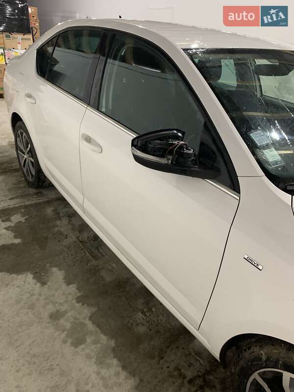 Лифтбек Skoda Octavia 2017 в Львове фото 5 Лифтбек Skoda Octavia 2017 в Львове