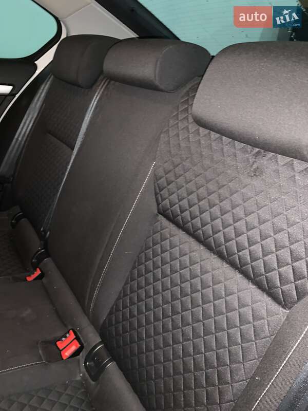 Лифтбек Skoda Octavia 2017 в Львове фото 12 Лифтбек Skoda Octavia 2017 в Львове