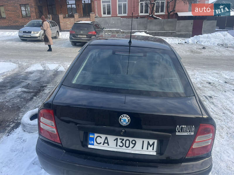 Лифтбек Skoda Octavia 2004 в Умани