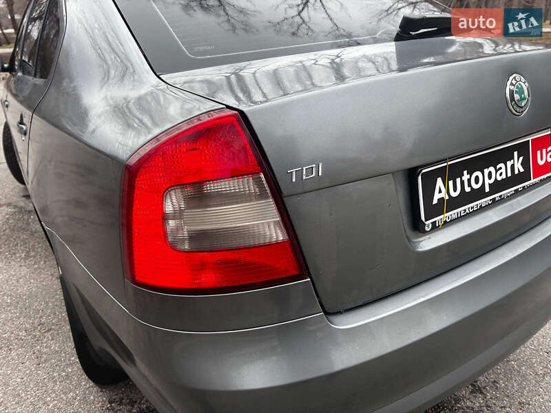 Лифтбек Skoda Octavia 2012 в Запорожье