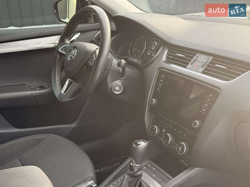 Универсал Skoda Octavia 2019 в Луцке фото 31 Универсал Skoda Octavia 2019 в Луцке