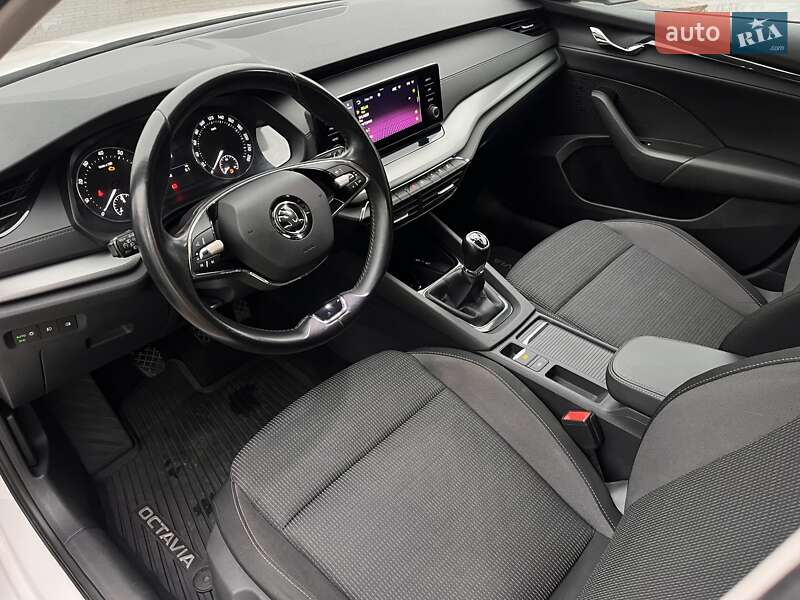 Лифтбек Skoda Octavia 2021 в Житомире