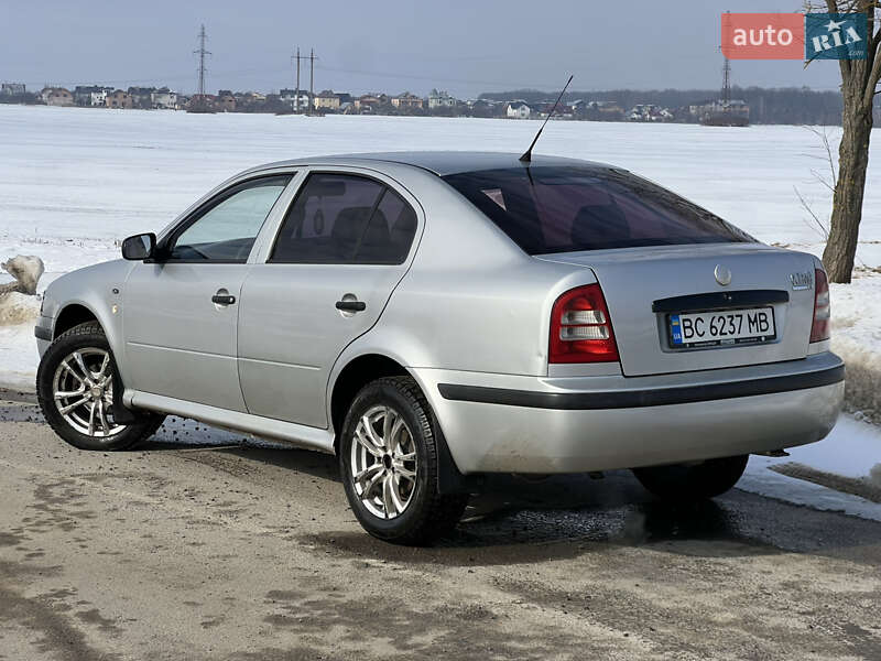 Лифтбек Skoda Octavia 2002 в Стрые фото 9 Лифтбек Skoda Octavia 2002 в Стрые