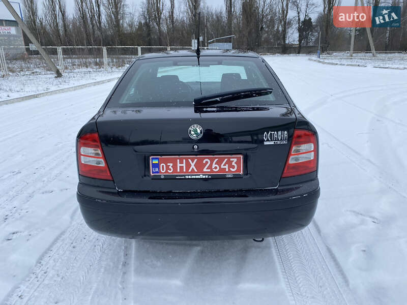 Лифтбек Skoda Octavia 2005 в Ахтырке