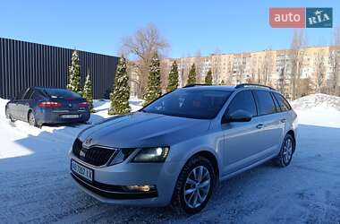 Універсал Skoda Octavia 2017 в Черкасах