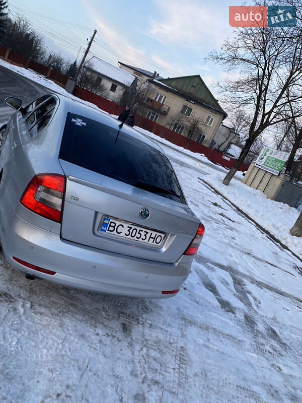 Лифтбек Skoda Octavia 2012 в Ивано-Франковске