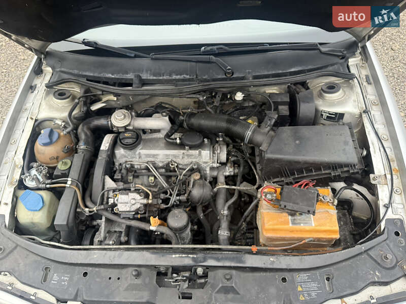 Лифтбек Skoda Octavia 2000 в Тячеве