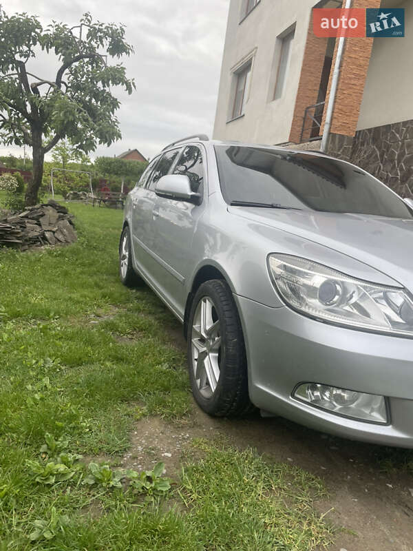 Универсал Skoda Octavia 2013 в Ужгороде