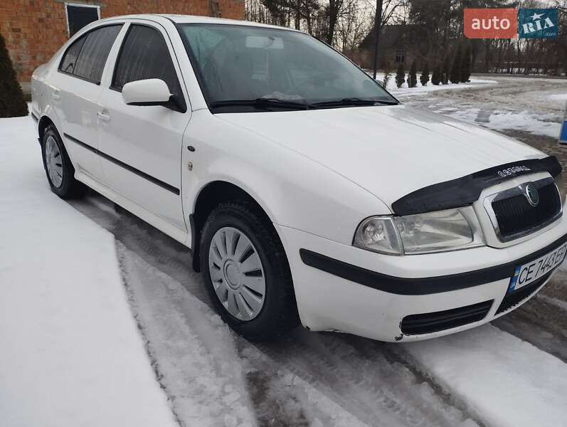 Лифтбек Skoda Octavia 2003 в Сторожинце