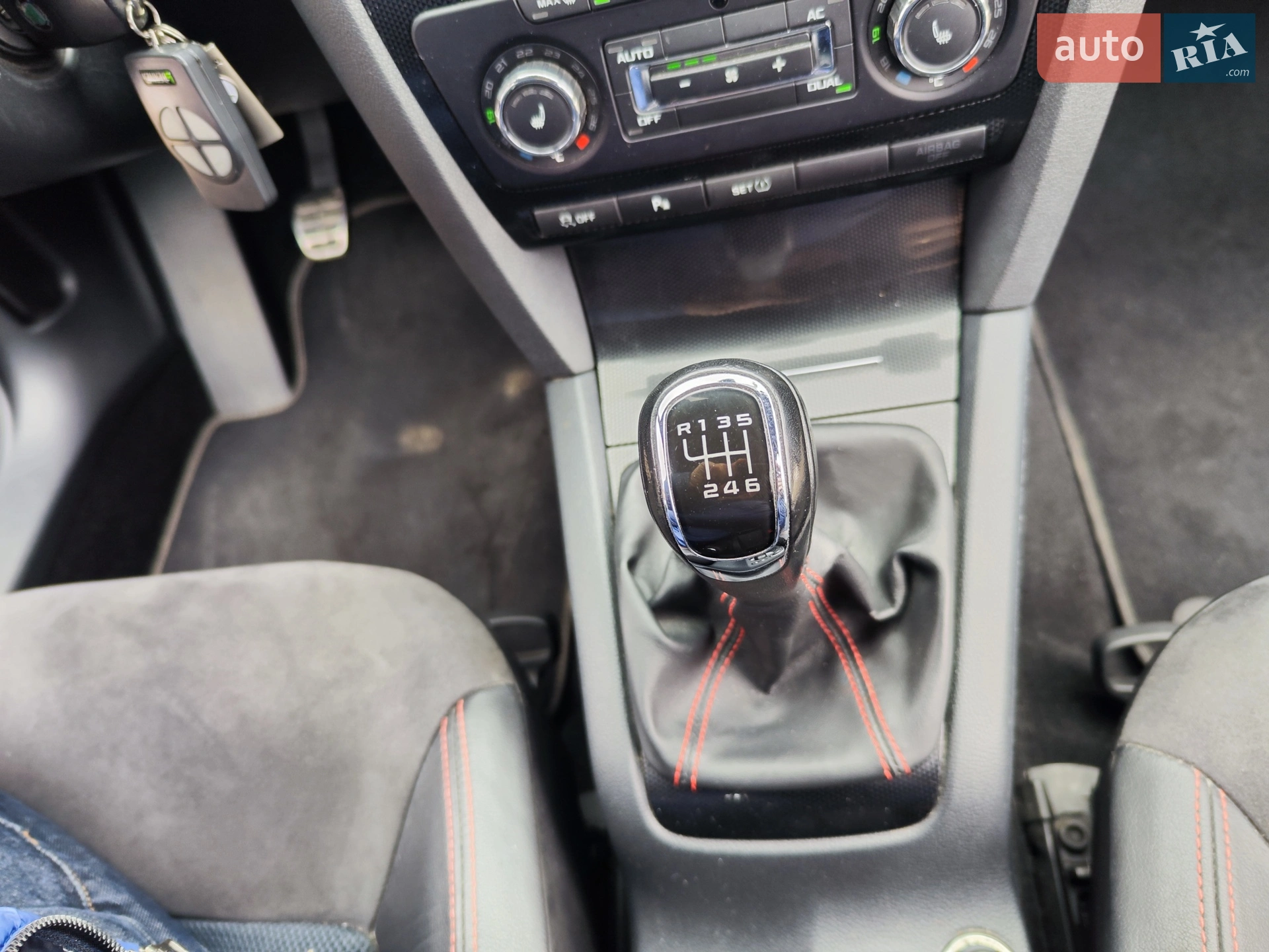2012 Skoda Octavia - мініатюра 12