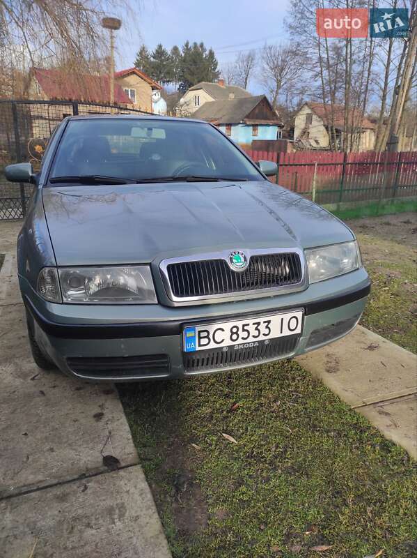 Лифтбек Skoda Octavia 2001 в Мостиске