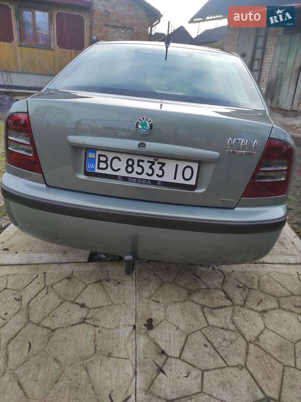 Лифтбек Skoda Octavia 2001 в Мостиске