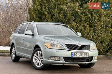 Універсал Skoda Octavia 2011 в Дрогобичі