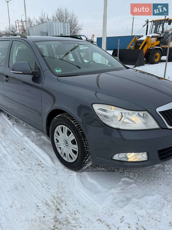 Универсал Skoda Octavia 2009 в Виннице