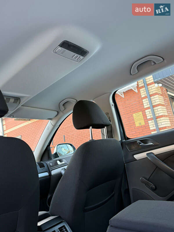 Универсал Skoda Octavia 2009 в Виннице