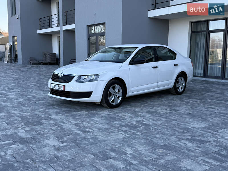 Лифтбек Skoda Octavia 2016 в Иршаве