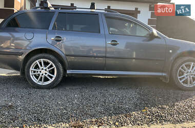 Универсал Skoda Octavia 2008 в Вижнице