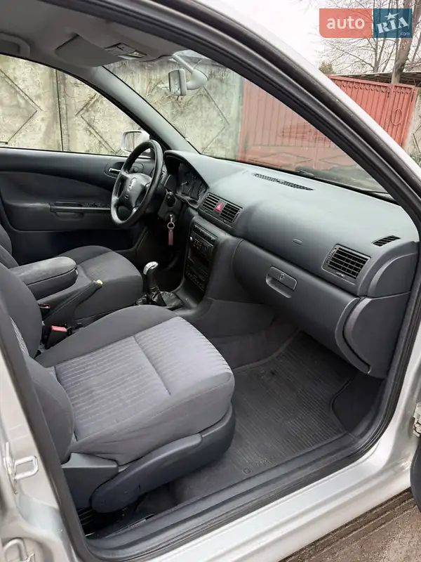 Skoda Octavia 2002 VIN TMBSL21U228544484 фото оголошення 6 з 37