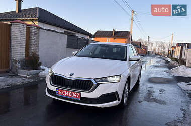 Універсал Skoda Octavia 2021 в Вінниці