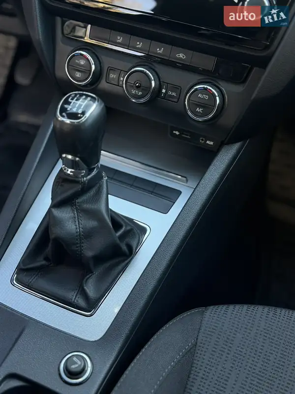 Skoda Octavia 2014 VIN TMBJJ7NE1E0135607 фото оголошення 105 з 142