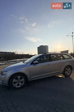 Универсал Skoda Octavia 2016 в Львове