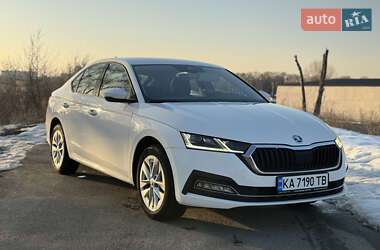 Лифтбек Skoda Octavia 2020 в Киеве