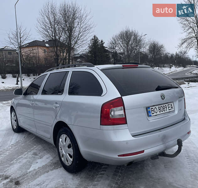 Универсал Skoda Octavia 2010 в Залещиках