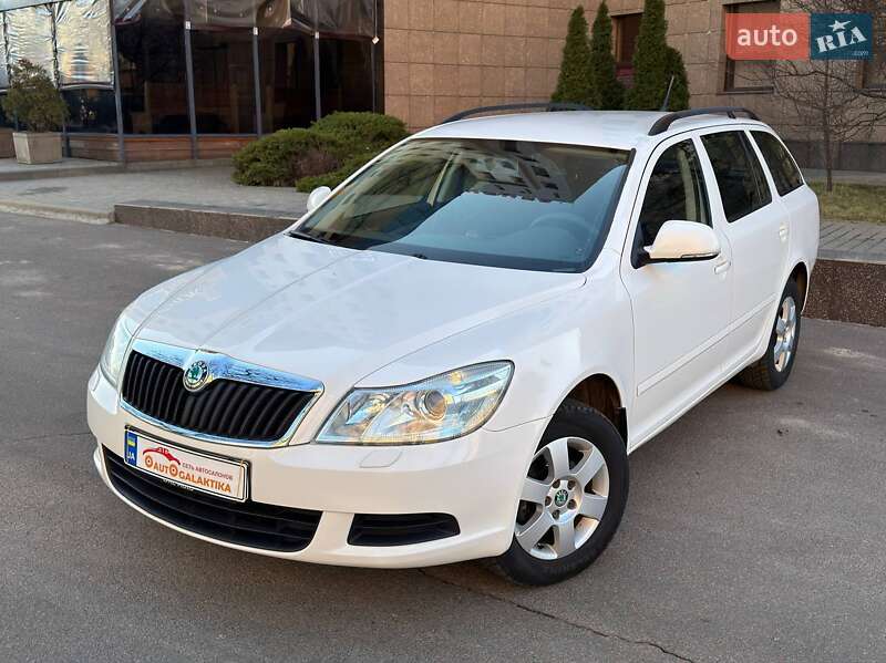 Skoda Octavia 2012 Skoda Octavia 2012