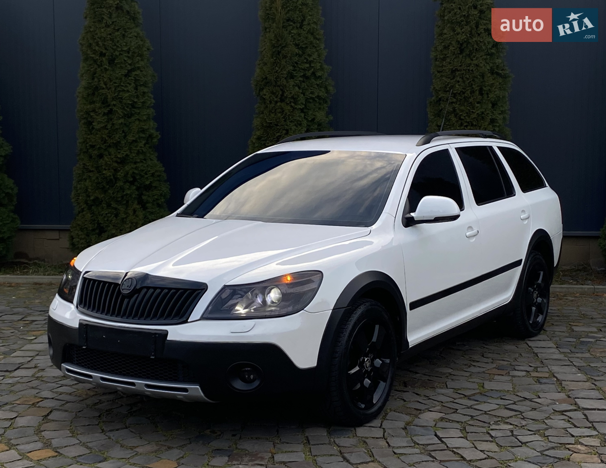2010 Skoda Octavia - мініатюра 17
