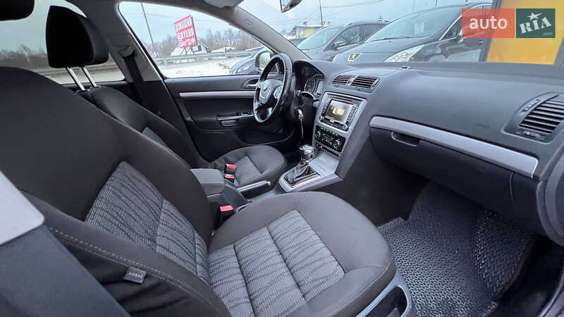 Универсал Skoda Octavia 2011 в Стрые