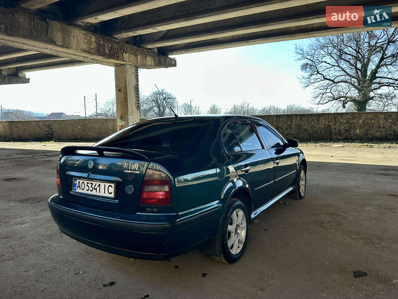 Лифтбек Skoda Octavia 1998 в Мукачево
