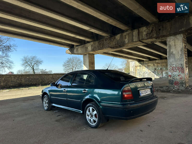Лифтбек Skoda Octavia 1998 в Мукачево