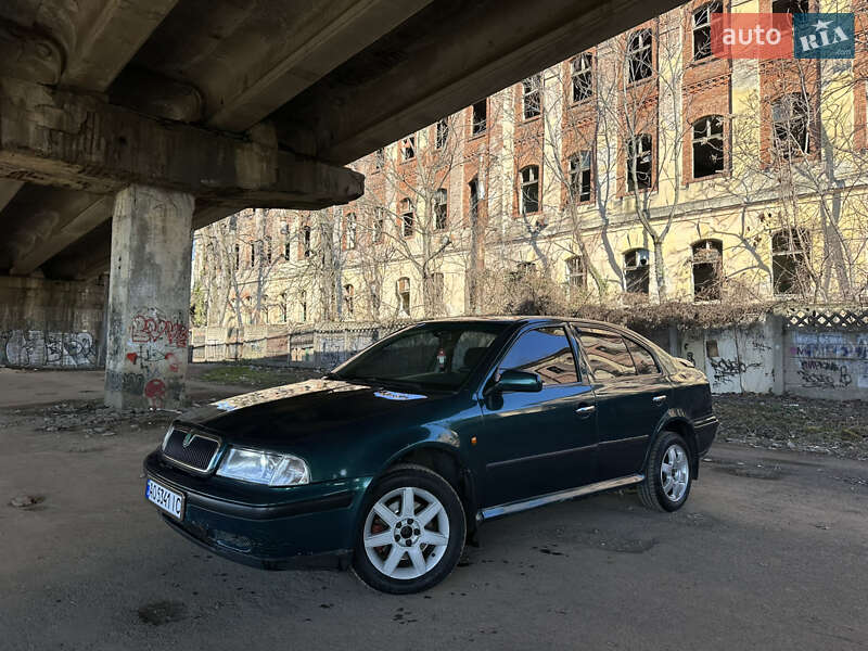 Лифтбек Skoda Octavia 1998 в Мукачево
