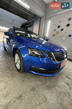 Універсал Skoda Octavia 2019 в Луцьку