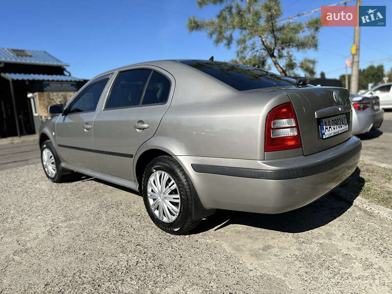 Лифтбек Skoda Octavia 2007 в Ровно