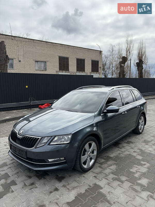 Универсал Skoda Octavia 2019 в Днепре