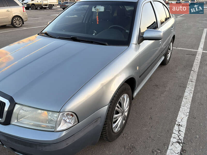 Лифтбек Skoda Octavia 2004 в Киеве