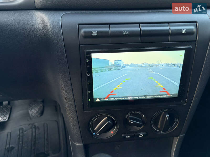 Лифтбек Skoda Octavia 2004 в Киеве