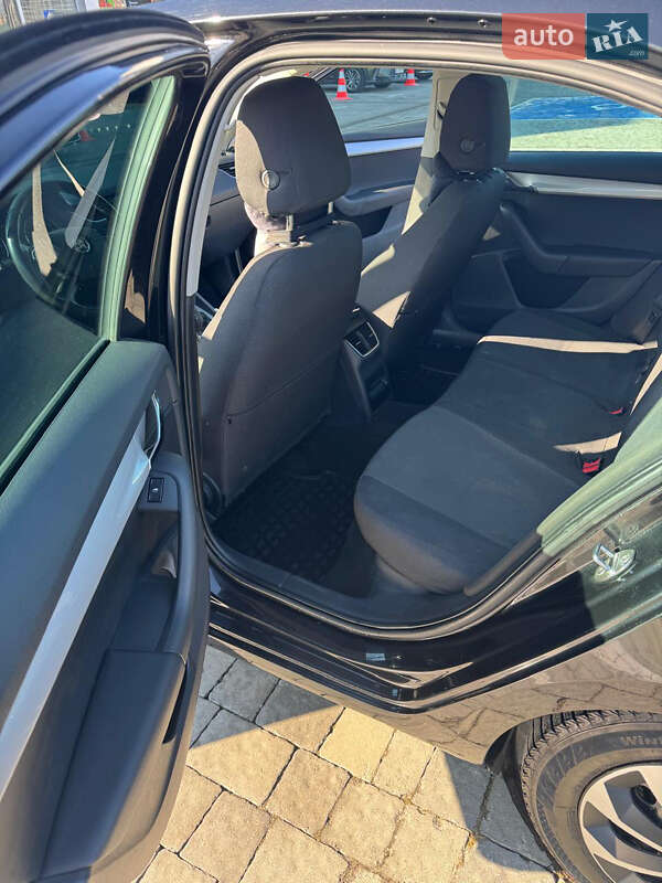 Лифтбек Skoda Octavia 2013 в Львове фото 17 Лифтбек Skoda Octavia 2013 в Львове