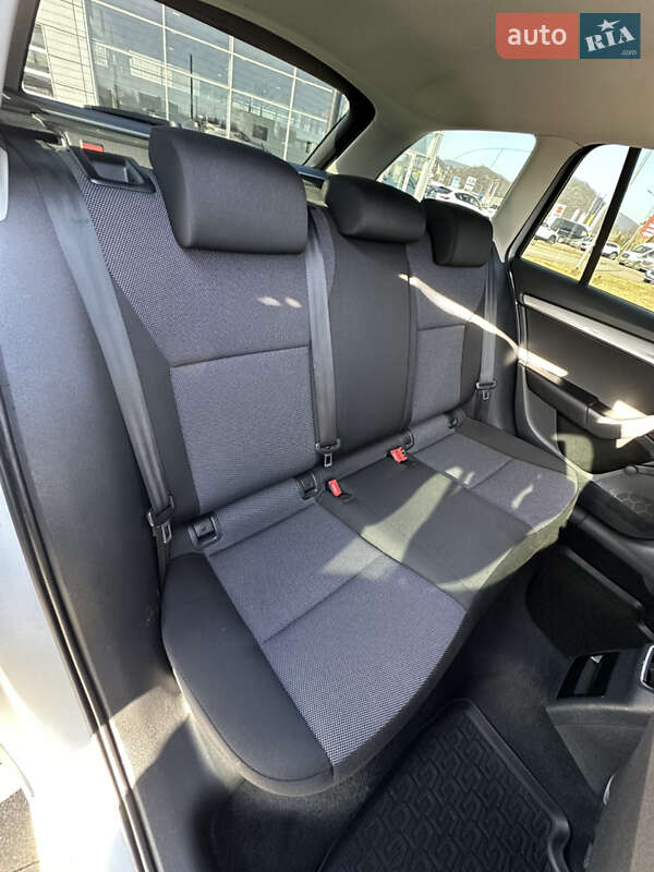 Универсал Skoda Octavia 2015 в Мукачево