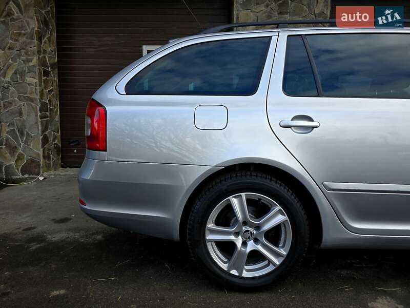 Универсал Skoda Octavia 2010 в Владимире