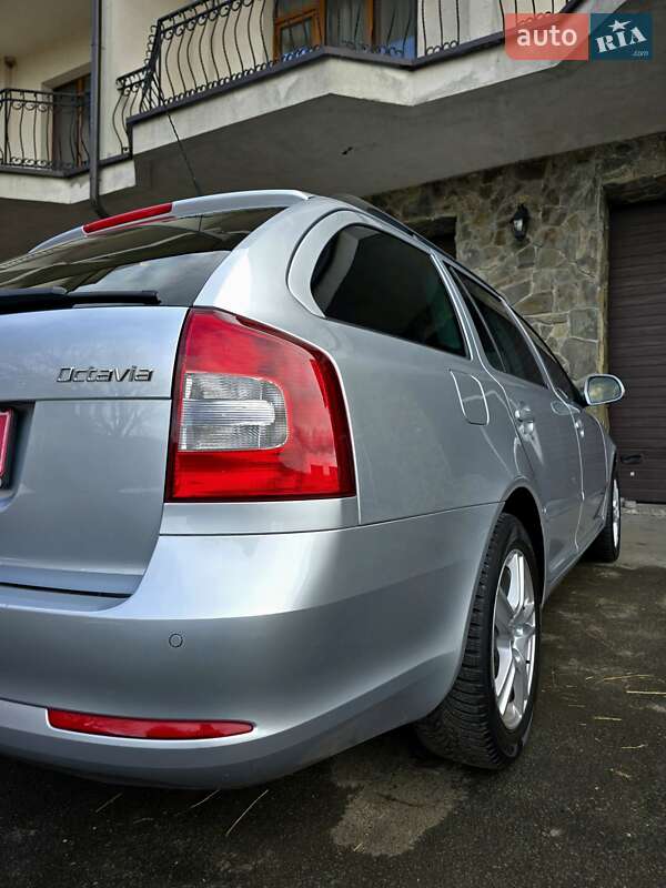 Универсал Skoda Octavia 2010 в Владимире