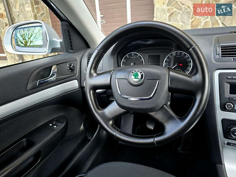 Универсал Skoda Octavia 2010 в Владимире
