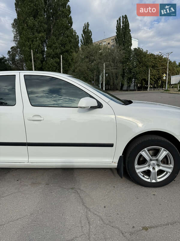 Ліфтбек Skoda Octavia 2006 в Кривому Розі