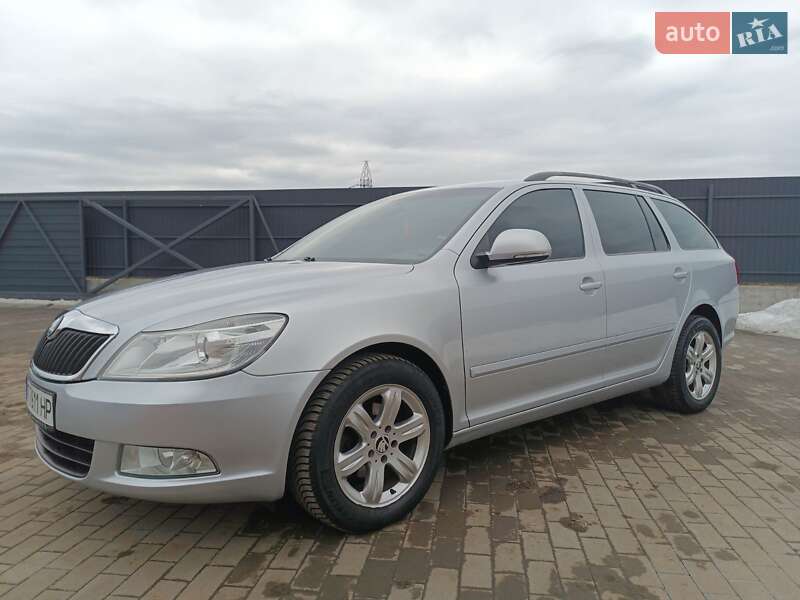 Универсал Skoda Octavia 2010 в Калуше
